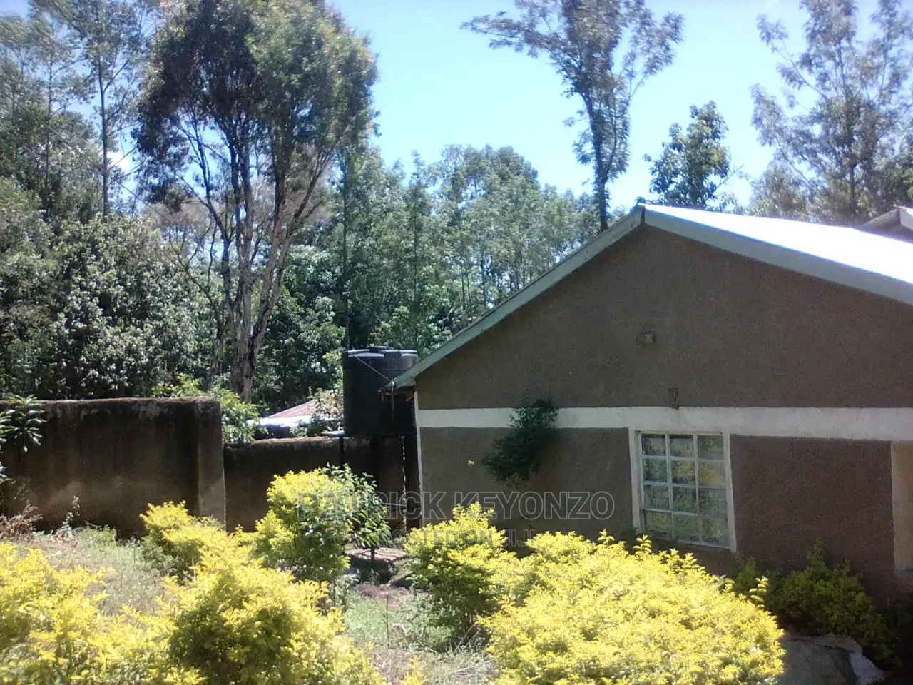 50x100 Plot with a Charming 3-Bedroom Bungalow - For Sale in Isukha Central