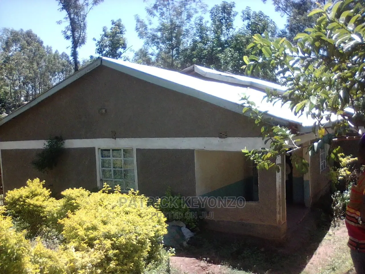 50x100 Plot with a Charming 3-Bedroom Bungalow - For Sale in Isukha Central