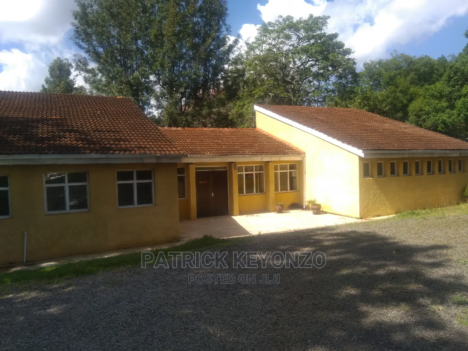 1 Acre Plot Available Now: Start Building Your Future Today! in Riverside Drive