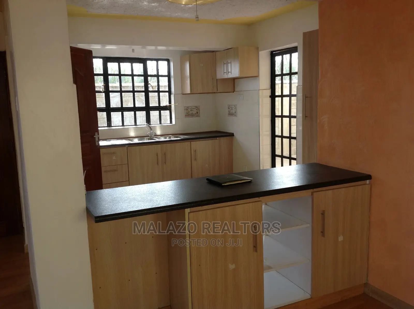 Spacious 3-Bedroom Townhouse/Terrace in Gateway Mall Area, Kiungani - For Sale in Gateway Mall Area