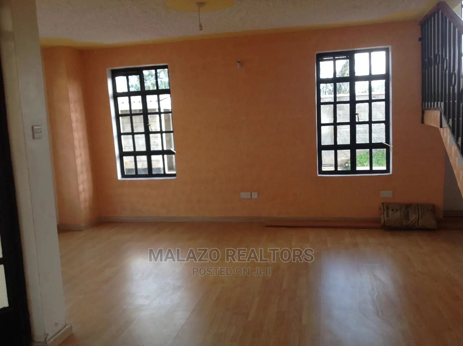 Spacious 3-Bedroom Townhouse/Terrace in Gateway Mall Area, Kiungani - For Sale in Gateway Mall Area
