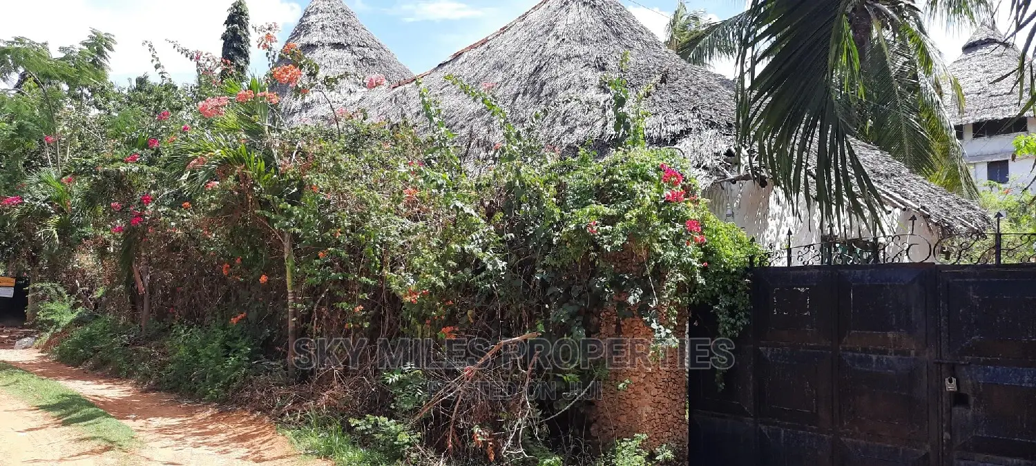 Swimming Pool Cottage in Mtwapa - Ready for a Fresh Start in Mtwapa