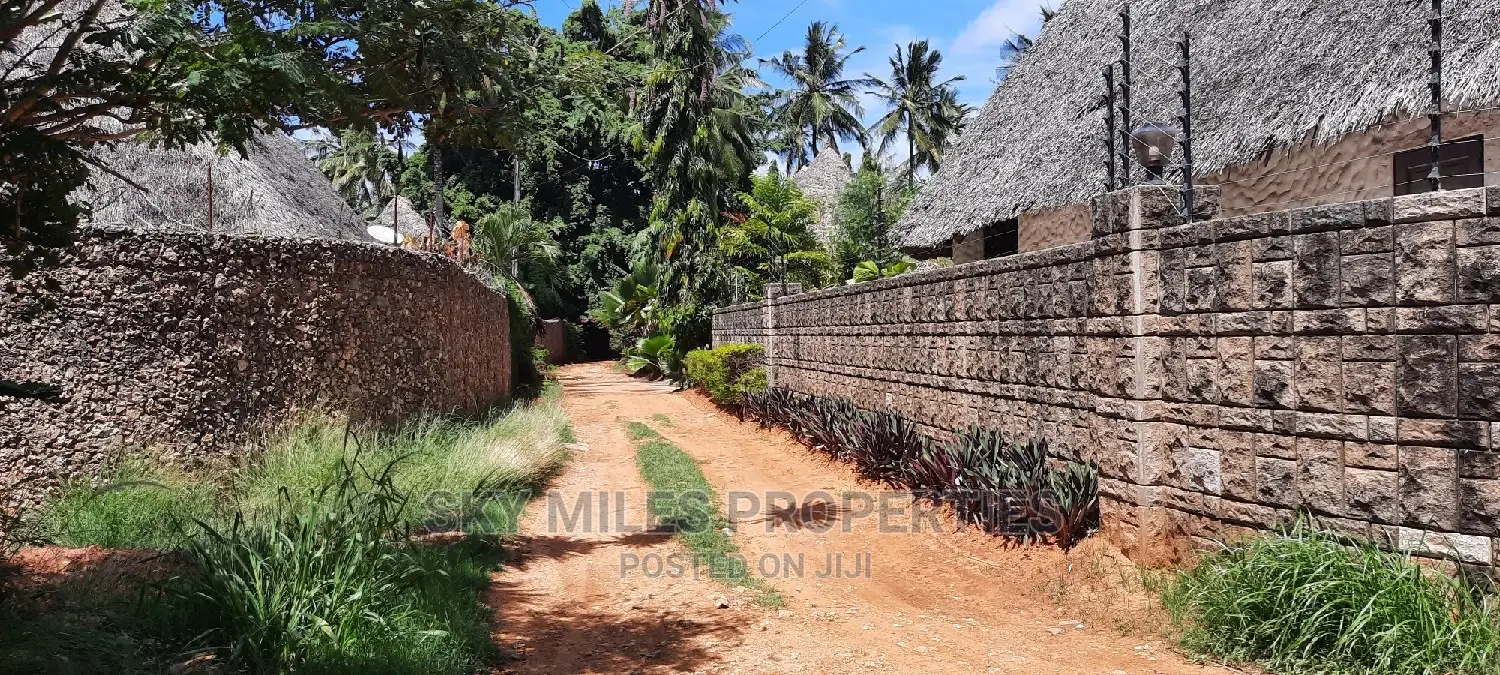 Swimming Pool Cottage in Mtwapa - Ready for a Fresh Start in Mtwapa