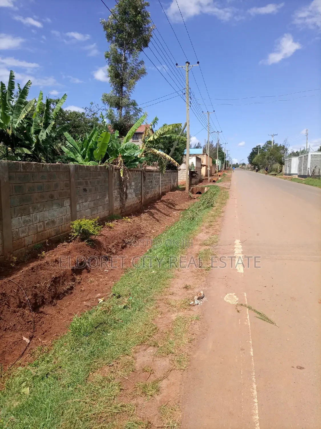 Annex Plot with Easy Access: 1/8 Acre Land Near Main Tarmac in Elgon View