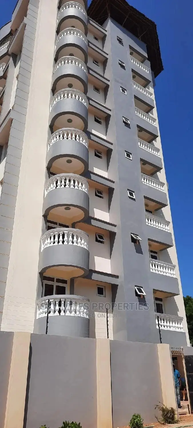 Luxury 3-Bedroom Apartment in Mtwapa: Yours for the Taking! in Mtwapa