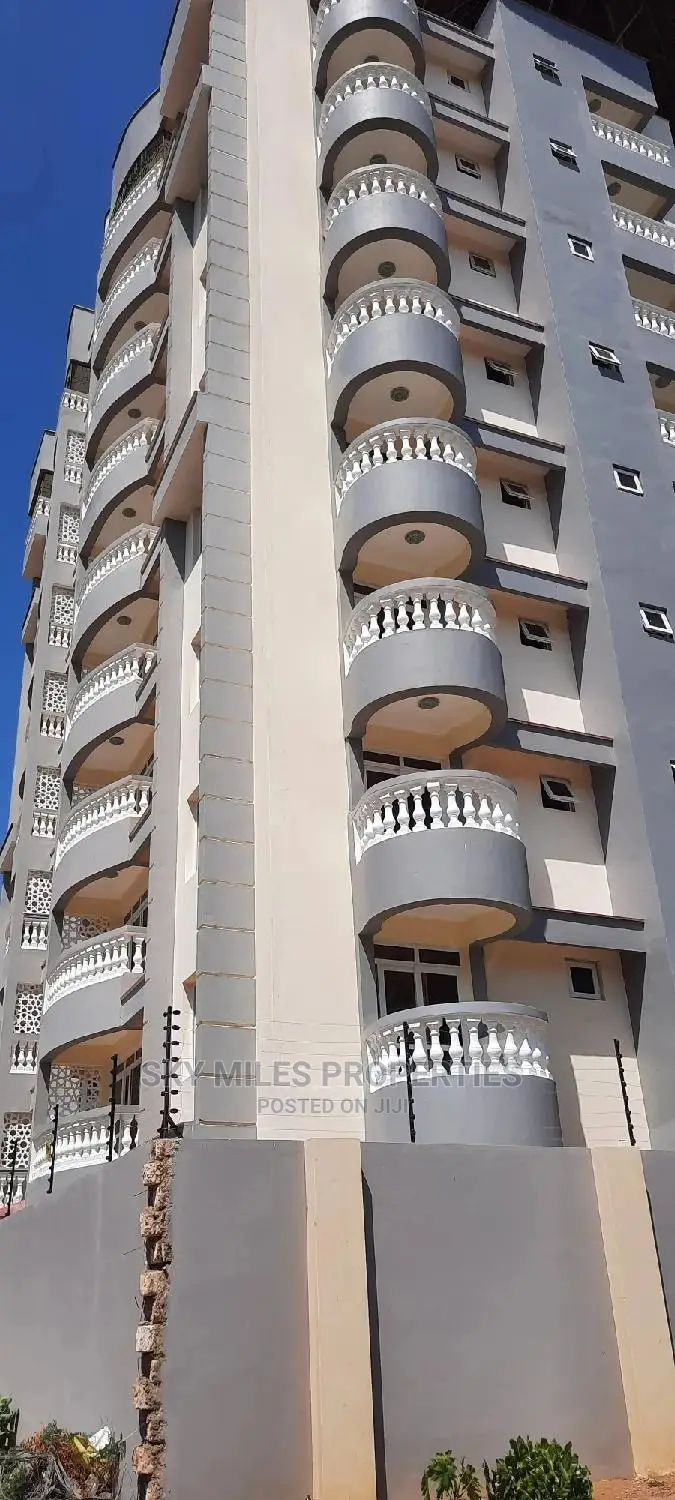 Luxury 3-Bedroom Apartment in Mtwapa: Yours for the Taking! in Mtwapa