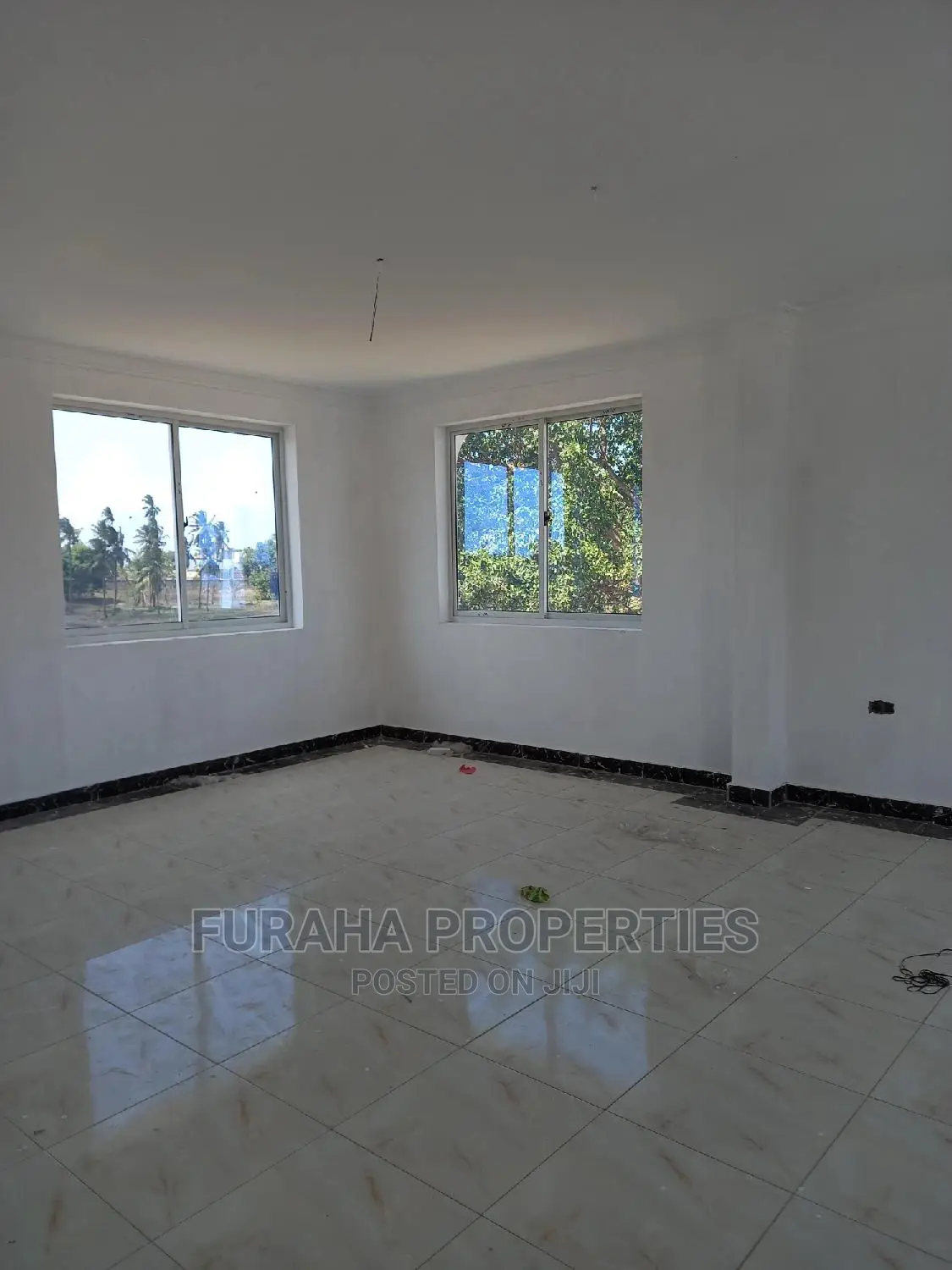 Utange Mansion - 4 Spacious Bedrooms for Sale - Your Dream Home in Utange