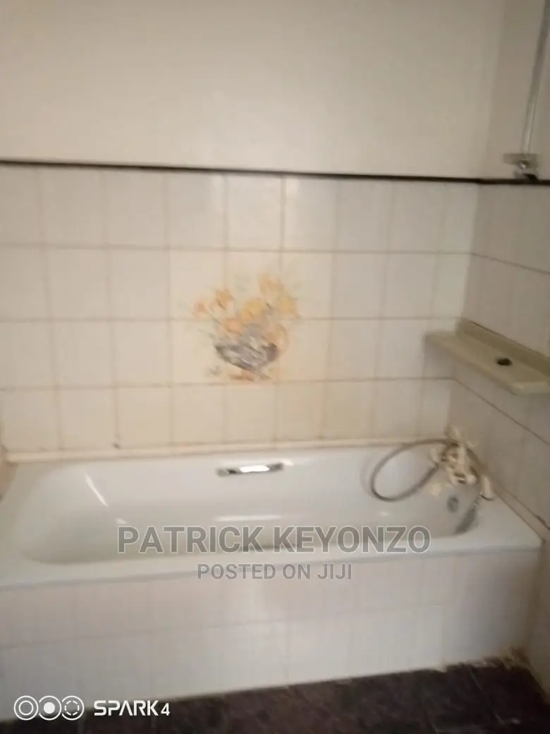 Spacious 4-Bedroom Maisonette in Eregi Court, Parklands/Highridge for Lease in Parklands/Highridge
