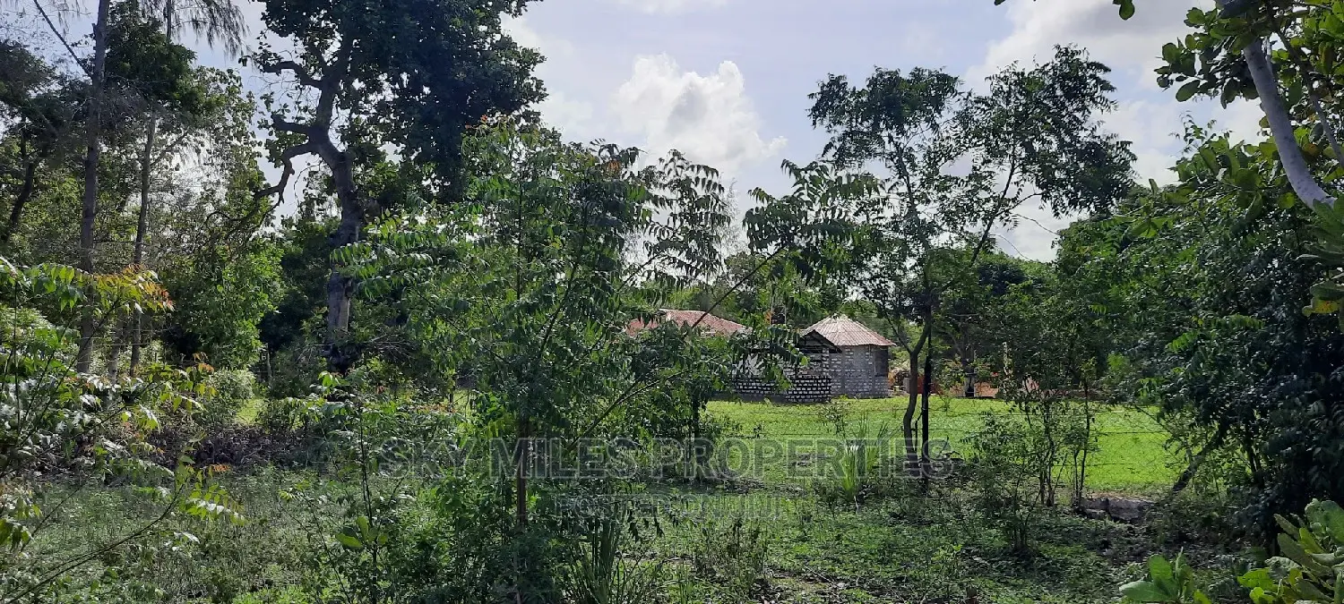 1 Acre Waterfront Property in Mtwapa - Just a Short Walk to the Beach in Mtwapa