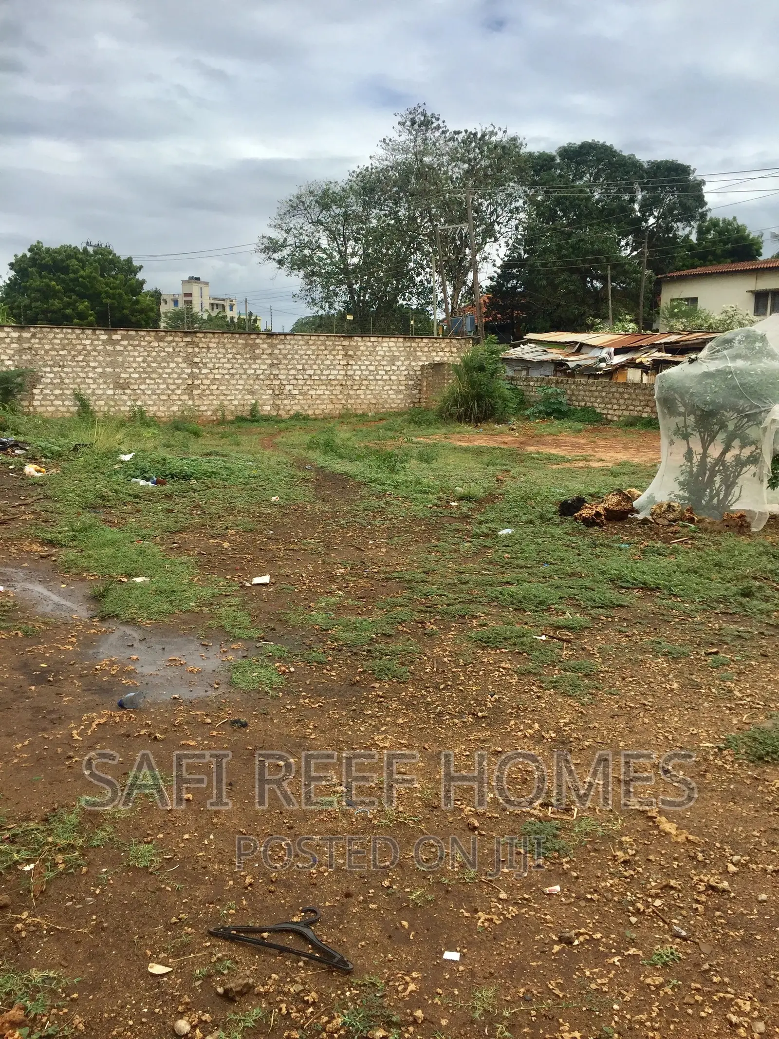 1/4 Acre Plot in Nyali - Prime Real Estate Opportunity in Nyali