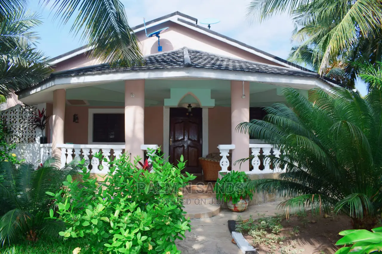 Furnished 3-Bedroom Bungalow for Sale - Palm Tree, Ukunda Real Estate in Ukunda