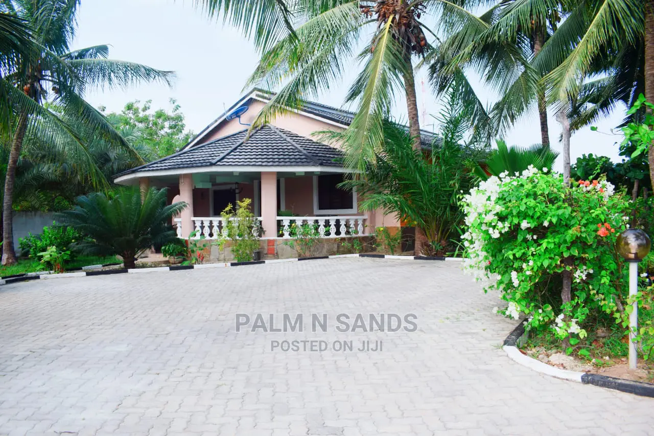 Furnished 3-Bedroom Bungalow for Sale - Palm Tree, Ukunda Real Estate in Ukunda