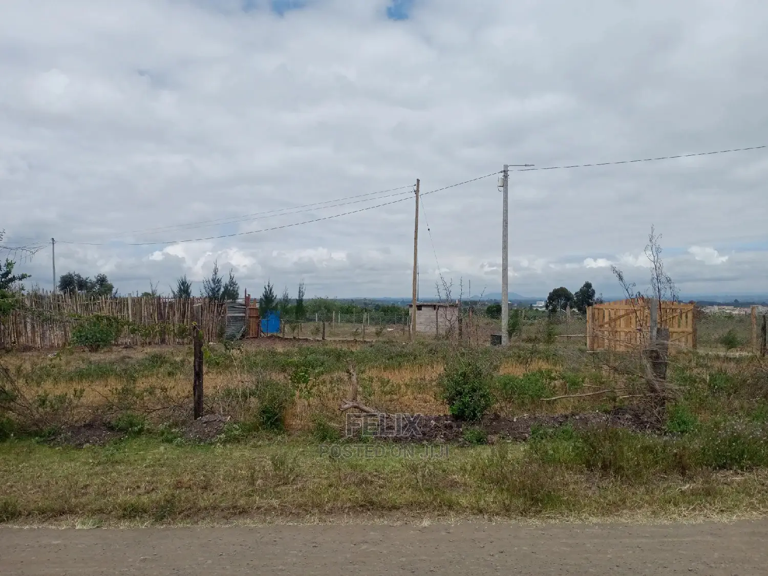 1/4 Plots on Sale in Chaka in Kieni