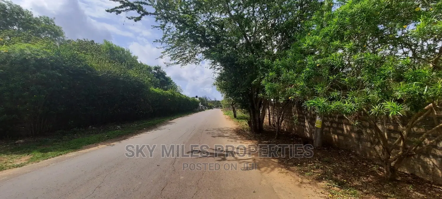 Prime Commercial 1 Acre Land for Sale in Kikambala in Kikambala