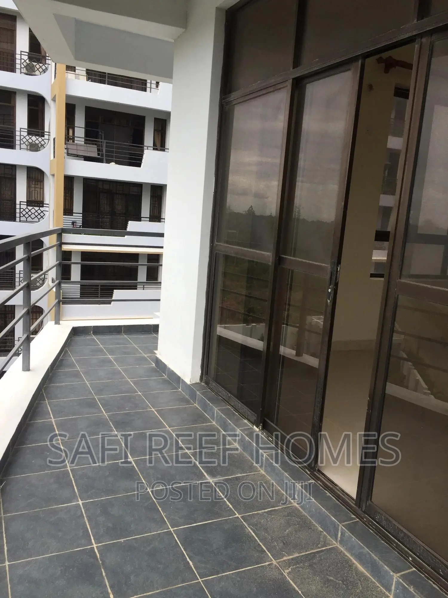 Sell: 3-Bedroom Apartment in Nyali's Prime Location in Nyali