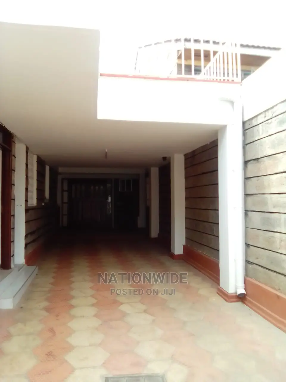 3-Bedroom Maisonette in Hurlingham - Perfect for Your Family in Hurlingham