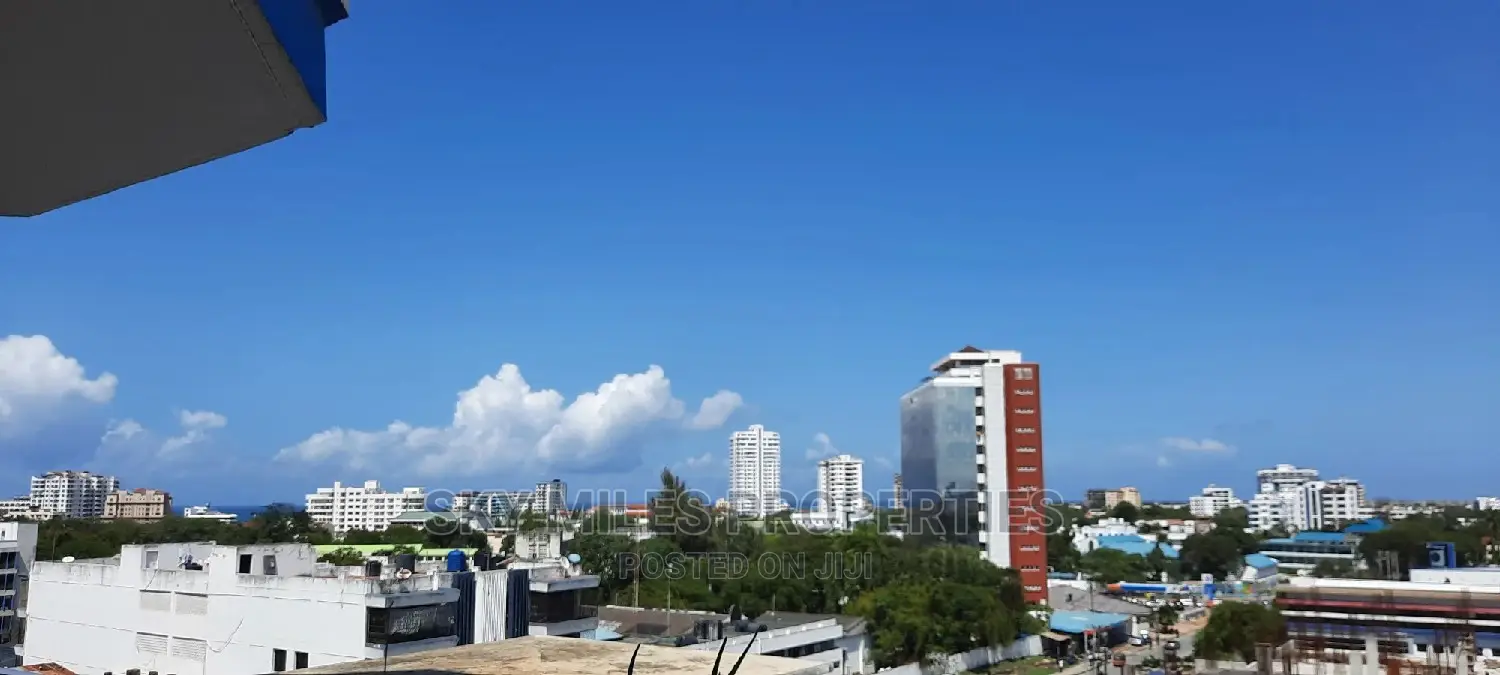 Mombasa CBD: 3-bedroom Apartment in Biashara Building Up for Sale in Mombasa CBD
