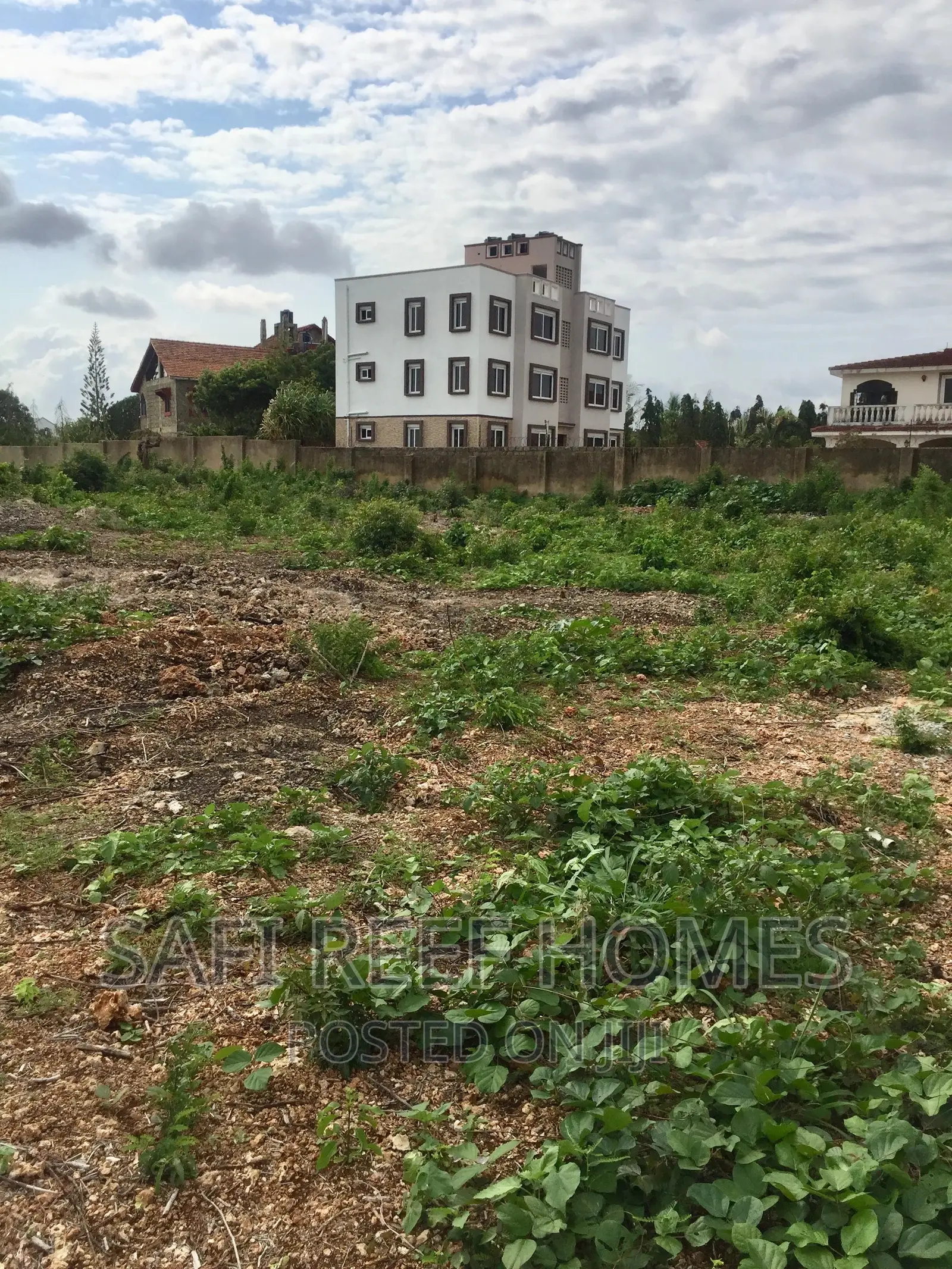 Shanzu: 1/4 Acre Beachfront Land For Sale Near Ocean in Shanzu