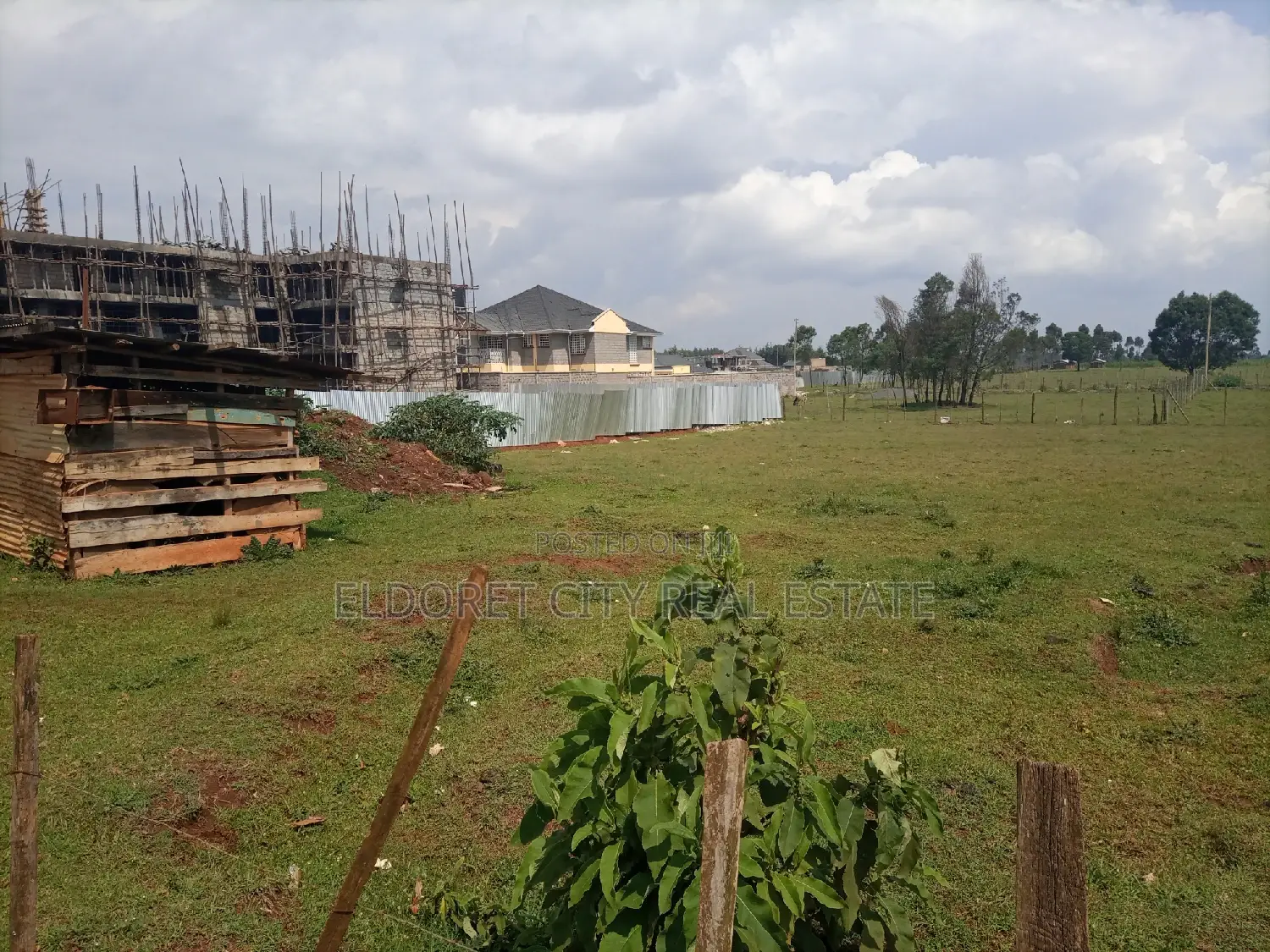 1/2 Acre Land in Kapseret: Prime Location for Flat Building in Soy