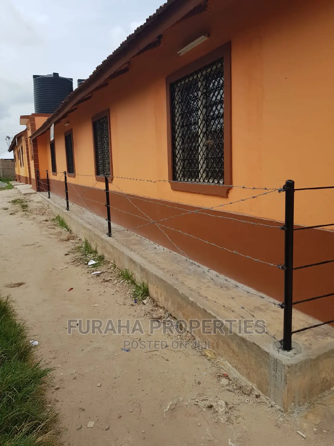 10-Bedroom Block of Flats in Half London, Likoni - Perfect Investment Opportunity in Likoni