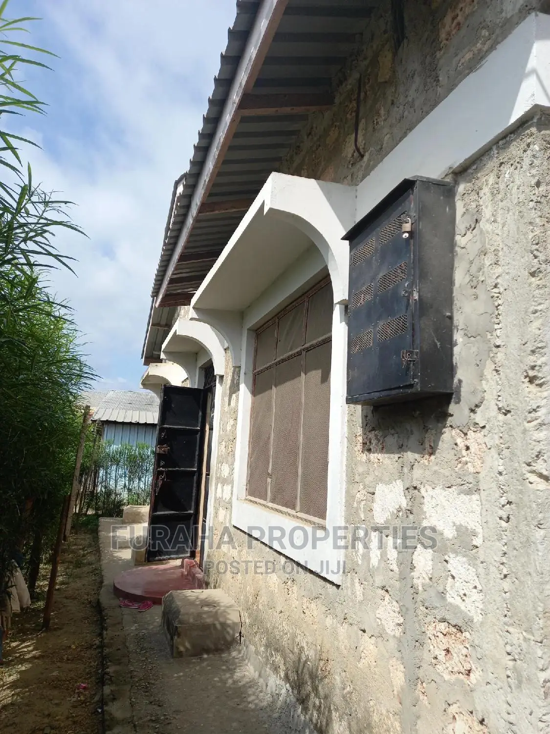 Bamburi's Luxurious 10-Bedroom Bungalow Available for Purchase in Bamburi