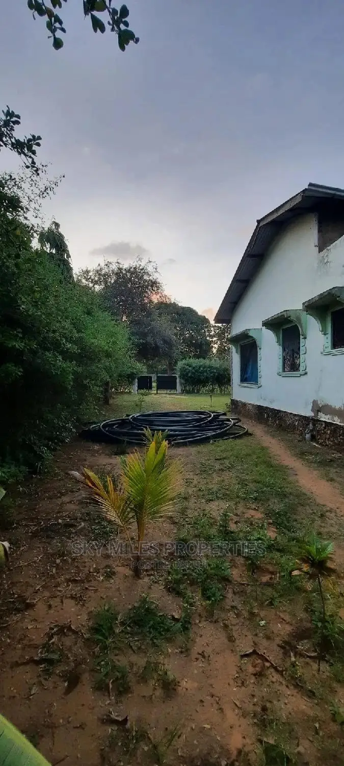 Spacious 3-Bedroom Bungalow in Mtwapa's Jumba Ruins Way - For Sale in Mtwapa
