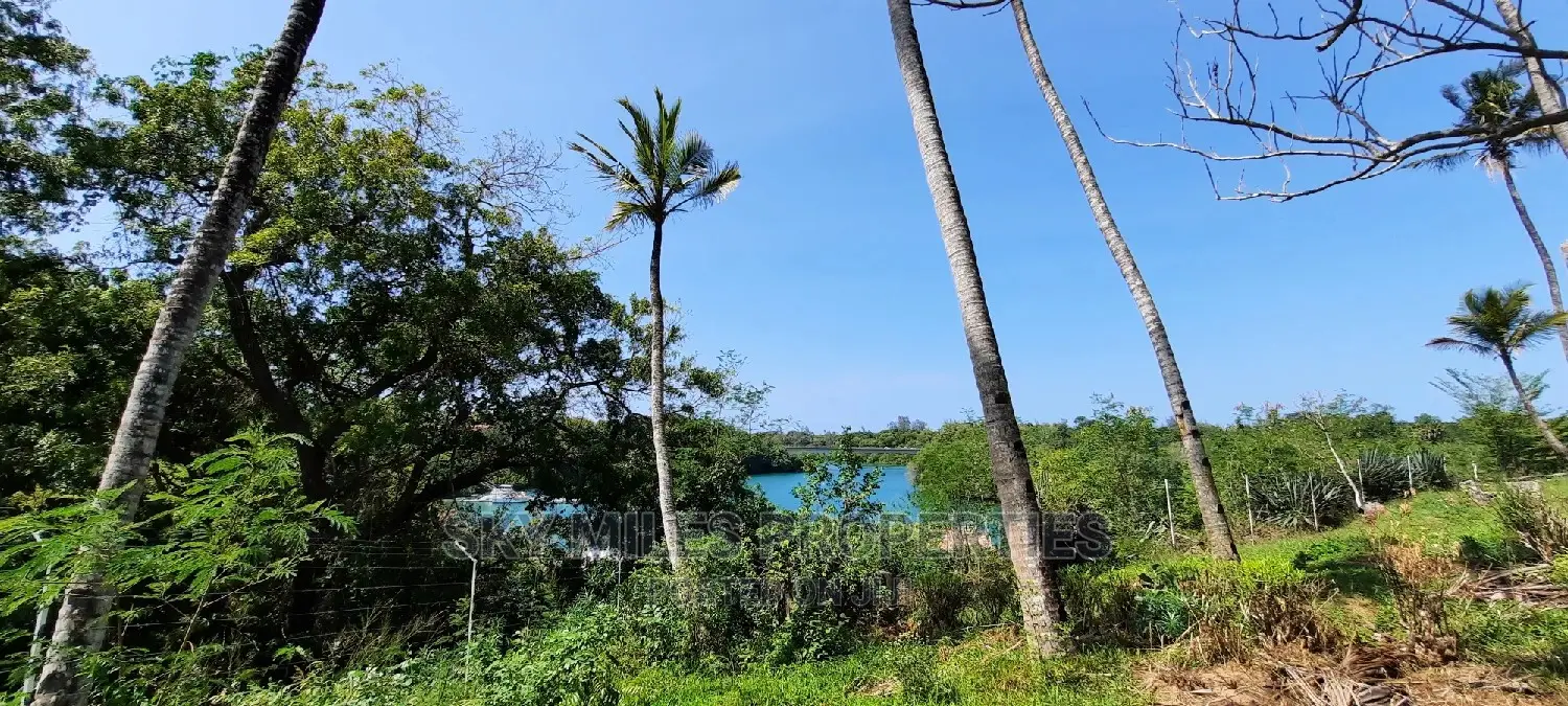 Beachfront Commercial Property Available in Mtwapa, Kenya in Mtwapa