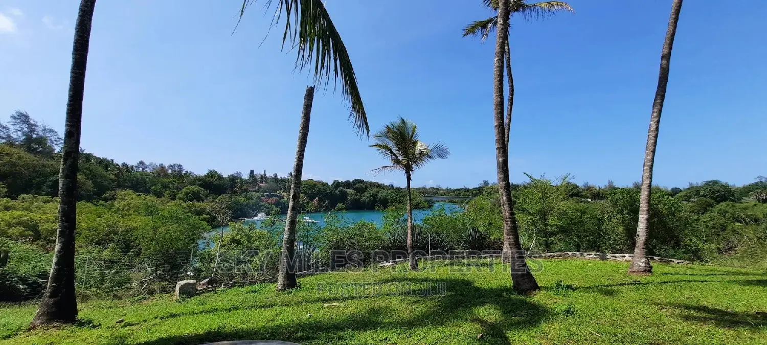 Beachfront Commercial Property Available in Mtwapa, Kenya in Mtwapa