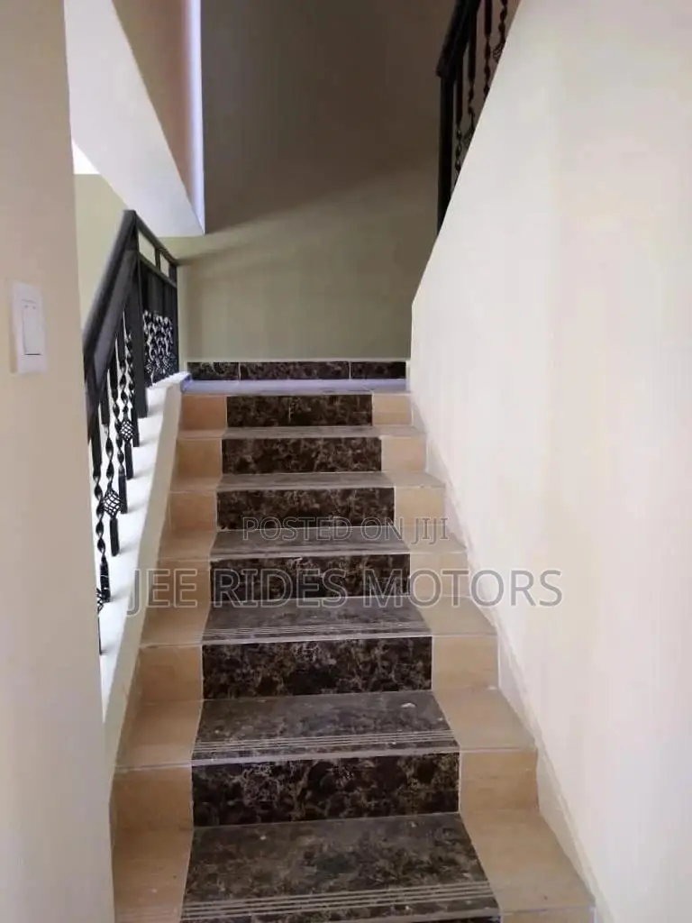 Skymall, Nairobi Central: 4-Bedroom Furnished Maisonette - For Sale in Nairobi Central