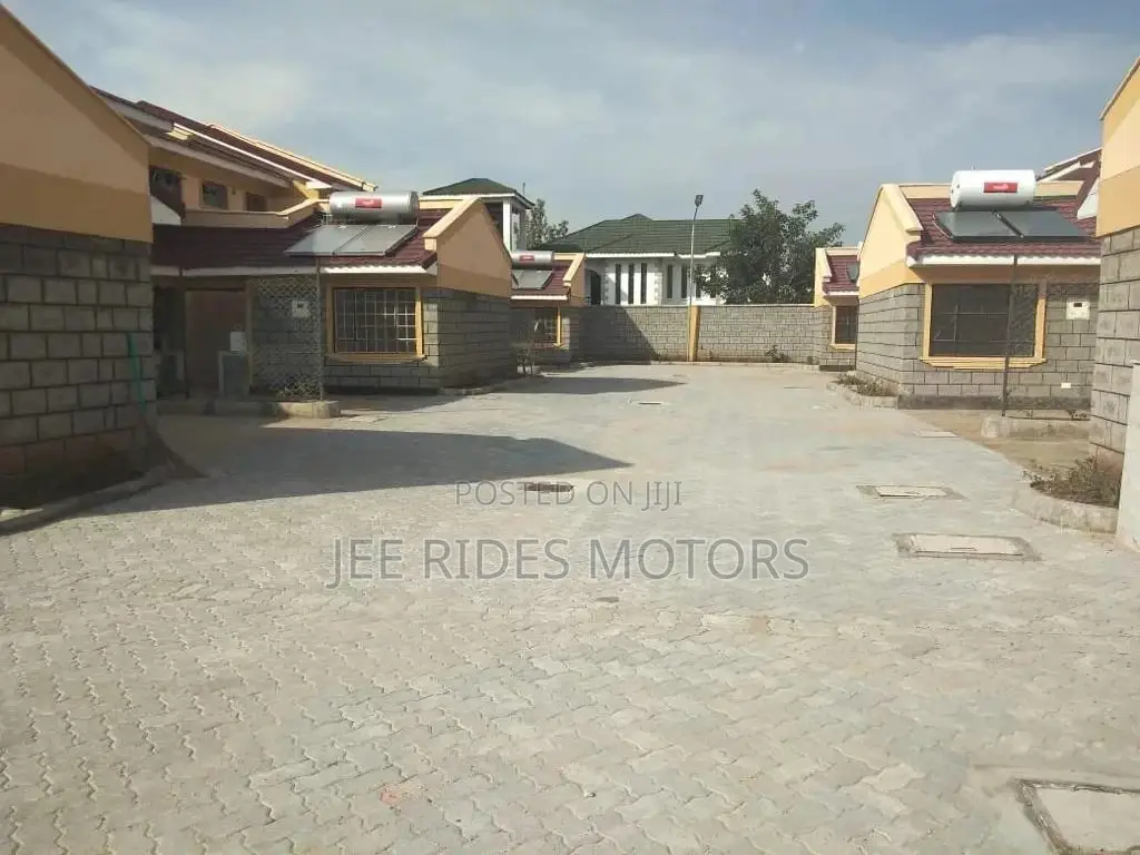 Skymall, Nairobi Central: 4-Bedroom Furnished Maisonette - For Sale in Nairobi Central