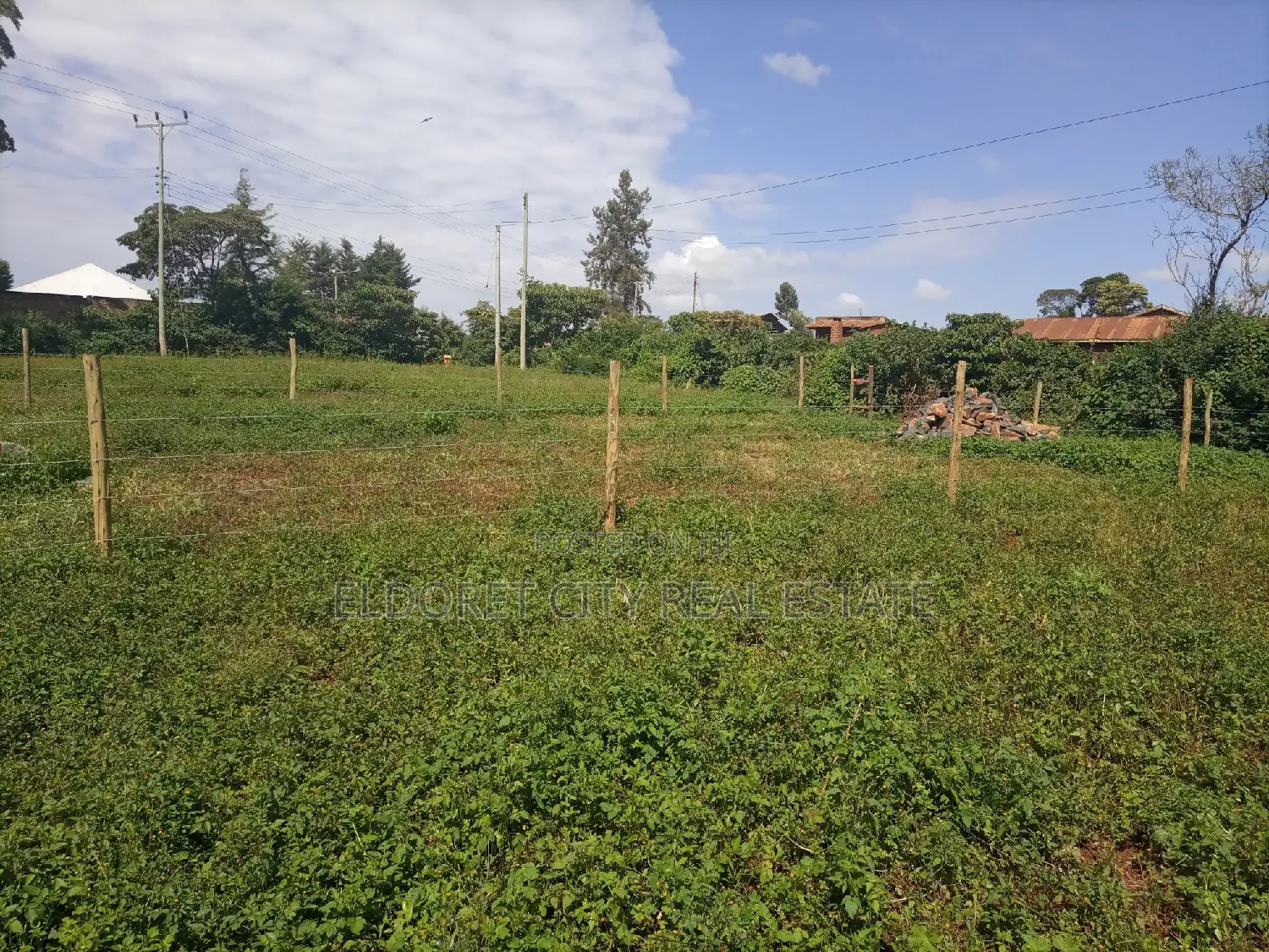 Immediate Sale: Kimumu Betterfar 1/8 Plot, Just 100 Metres from Tarmac in Soy