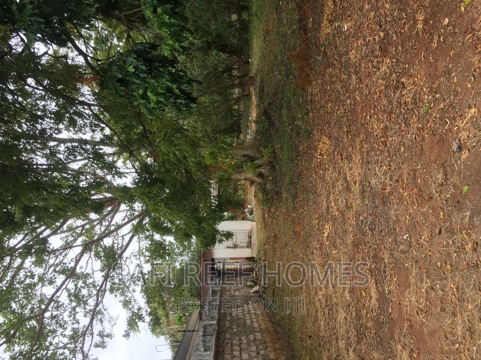 Ideal 3/4 Acre Land Opportunity in Links Road, Nyali for Sale in Nyali