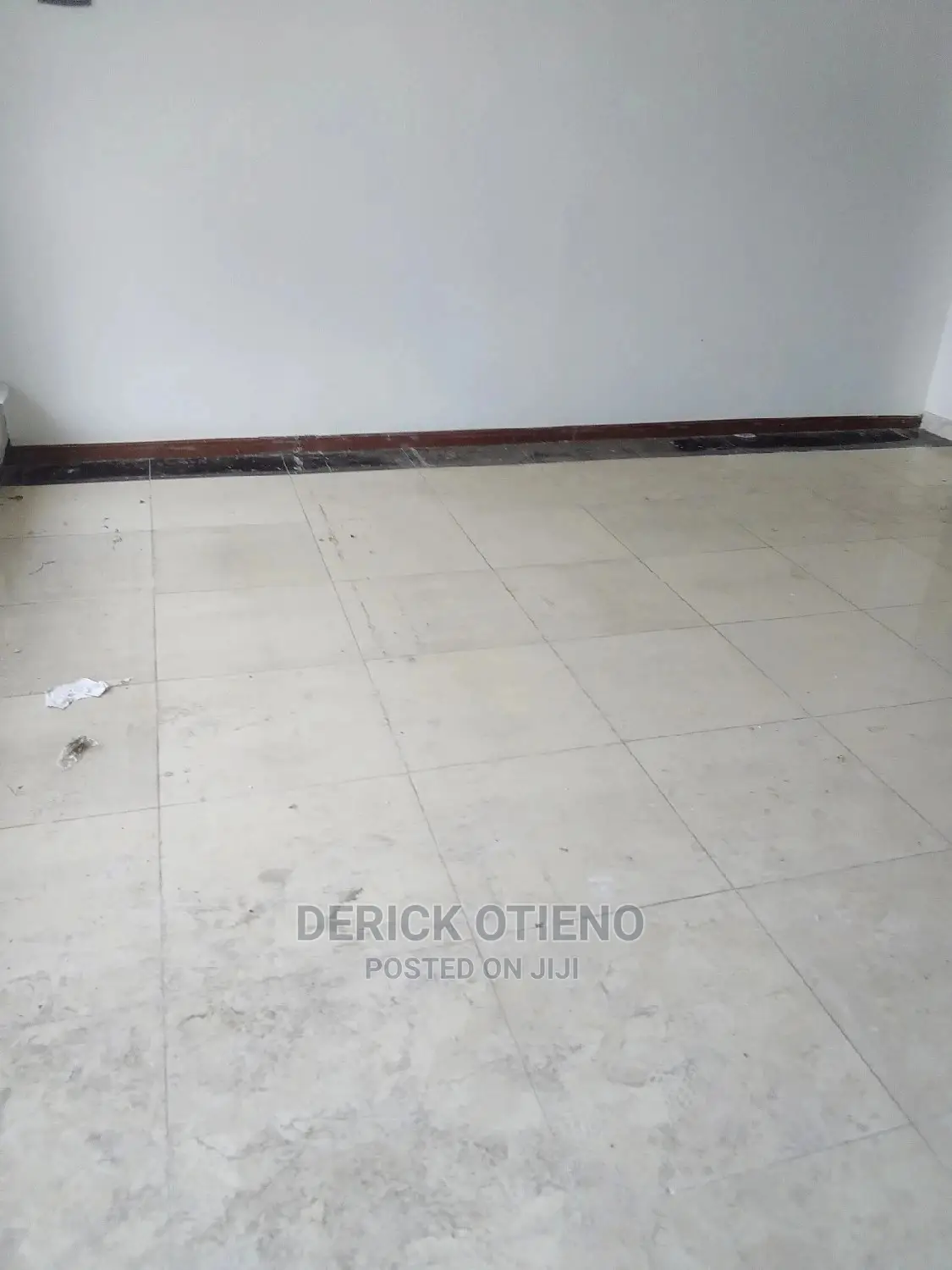Modern shop in Kilimani's bustling business district, close to amenities and transport links. Perfect for retail or services. in Kilimani