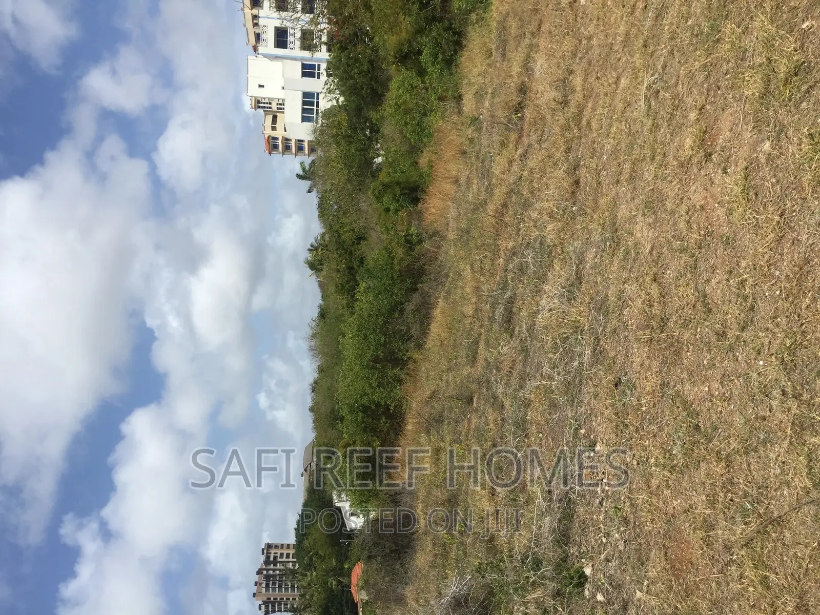 Dream Beachfront Property: 1 Acre for Sale in Nyali in Nyali