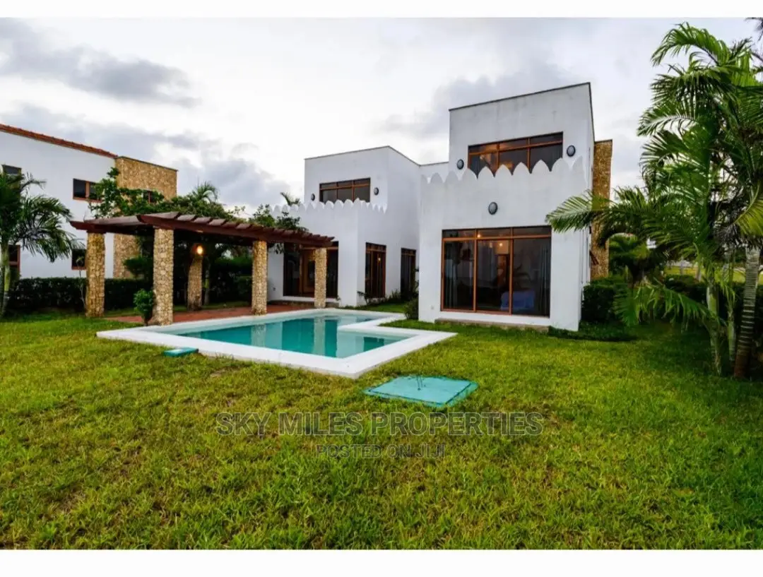 Beachside Villa - Exclusive Holiday Rentals in Kikambala