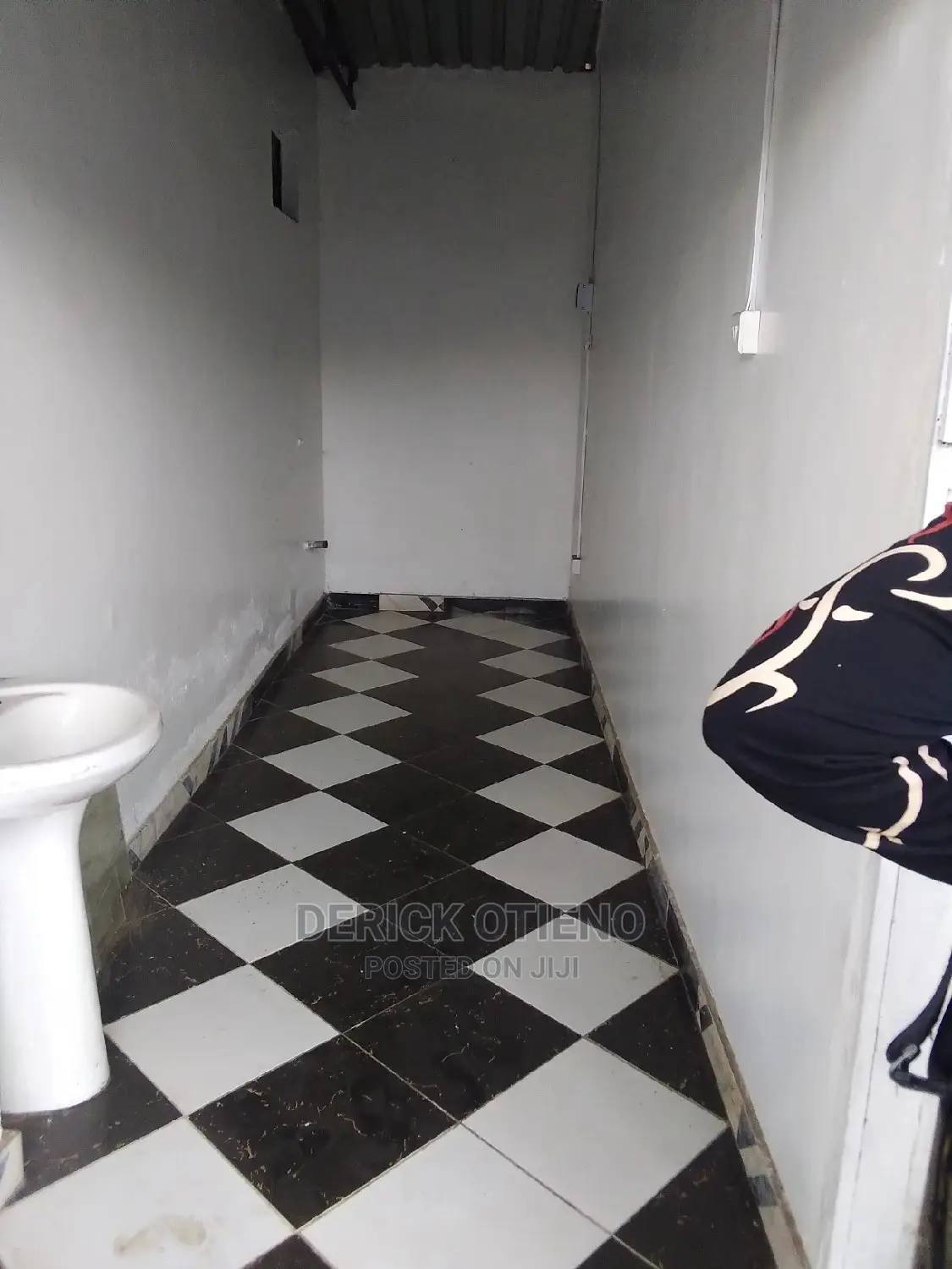 Commercial Shop Available in Nairobi West - Lease Now in Nairobi West