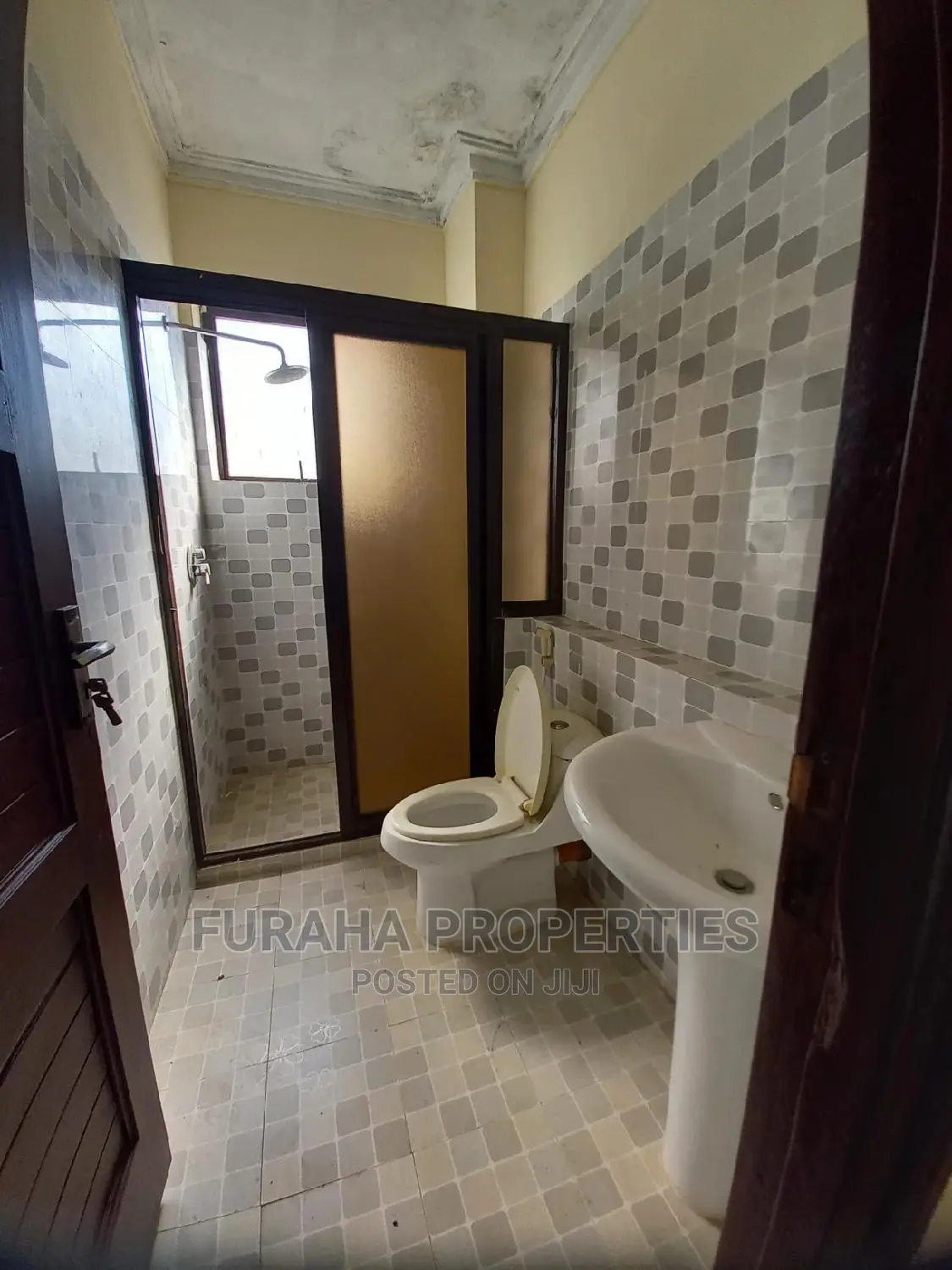 Luxurious 3-Bedroom Apartment in Old Nyali - For Sale in Nyali