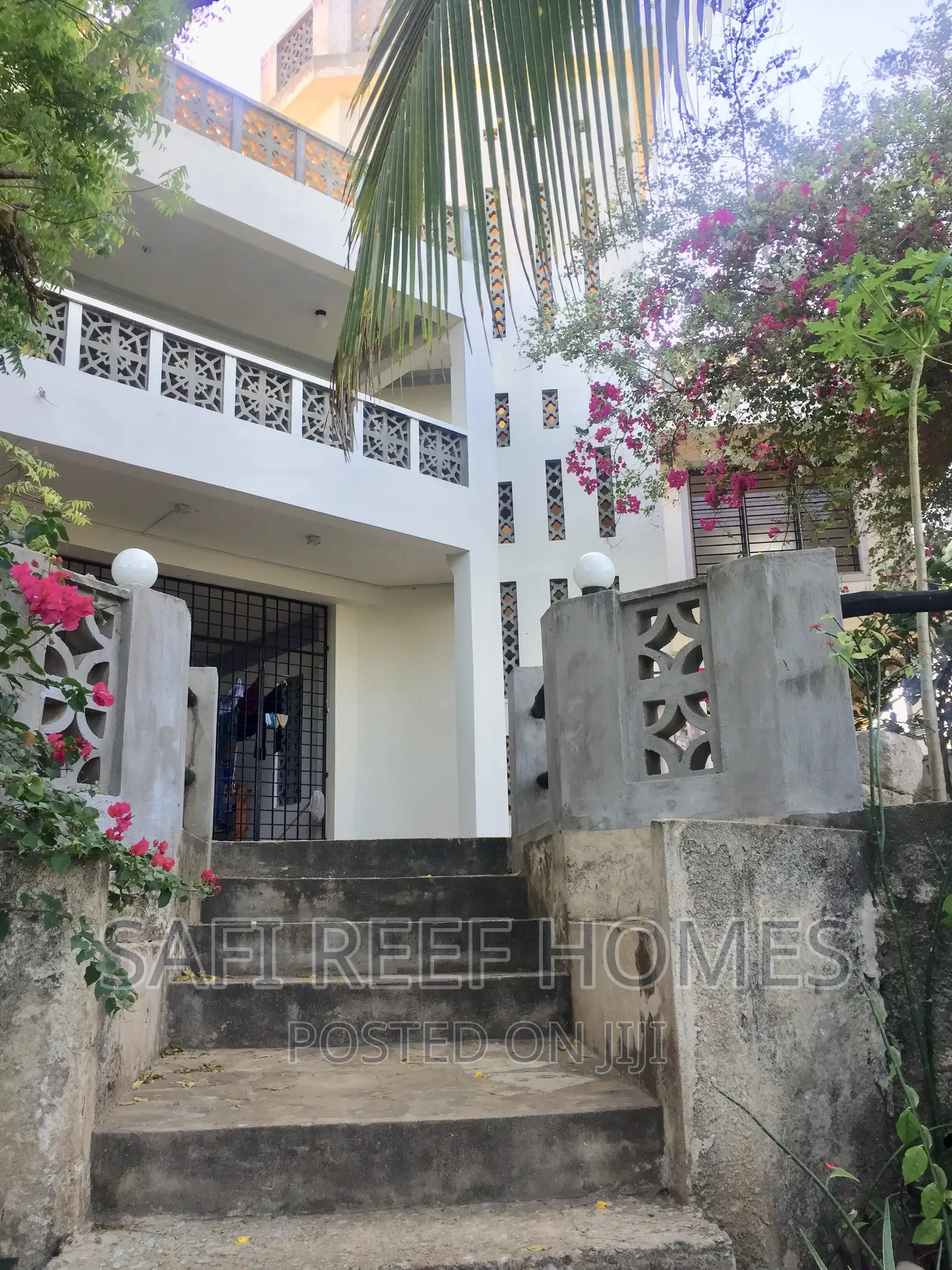 Nyali Maisonette: 5 Bedrooms, Ideal Home for Sale in Nyali