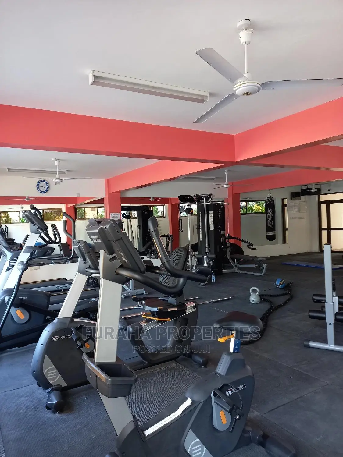 Spacious 3-Bedroom Flat in Classic Nyali - Ready for New Owner in Nyali