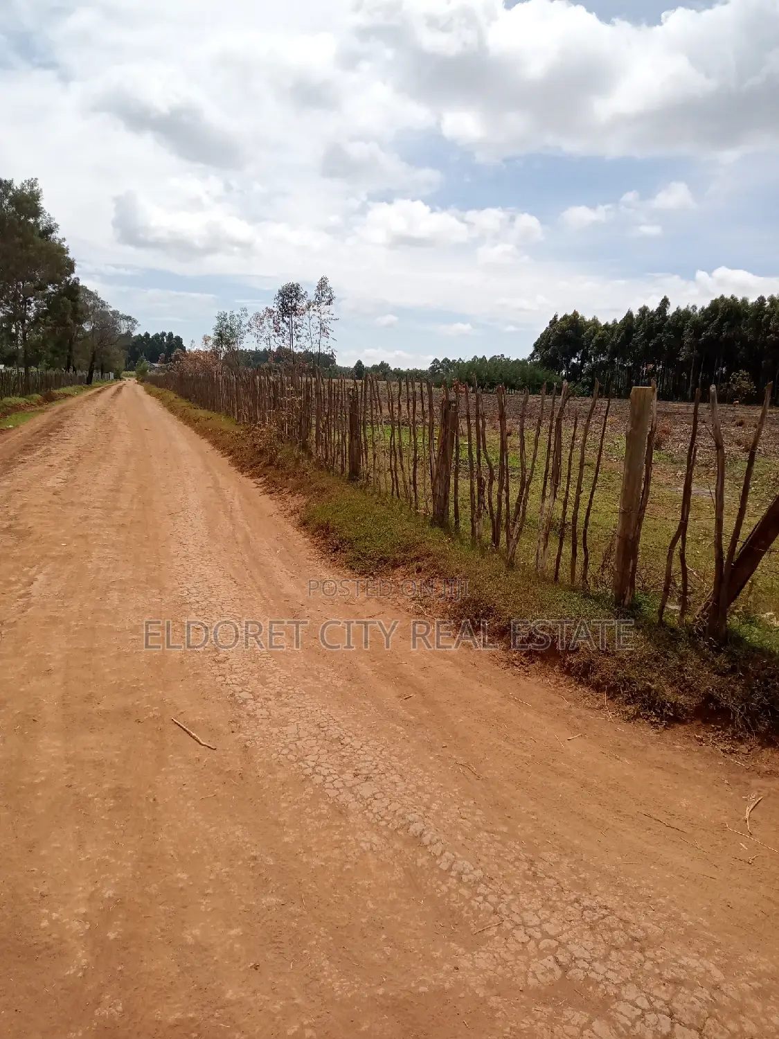 Ready-to-build Residential 1/4 Plots Annex for sale in Eldoret CBD