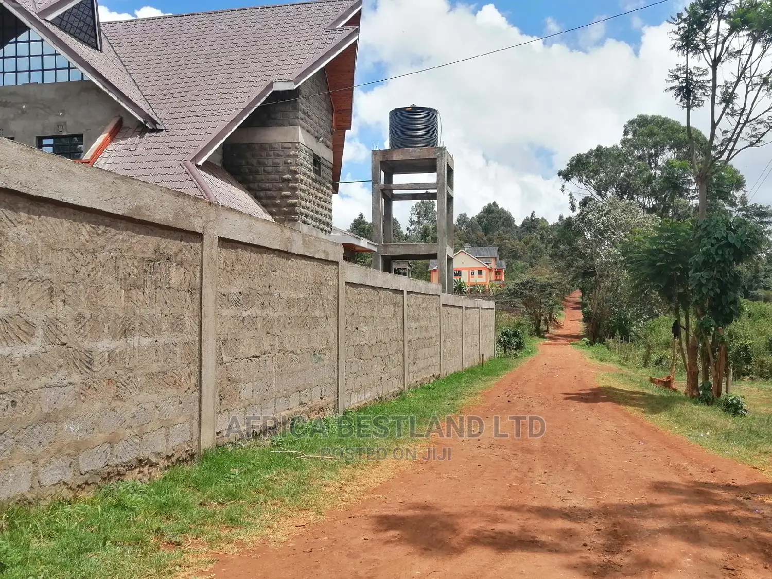 50x100 Ft Plot for Sale in Ondiri in Kikuyu