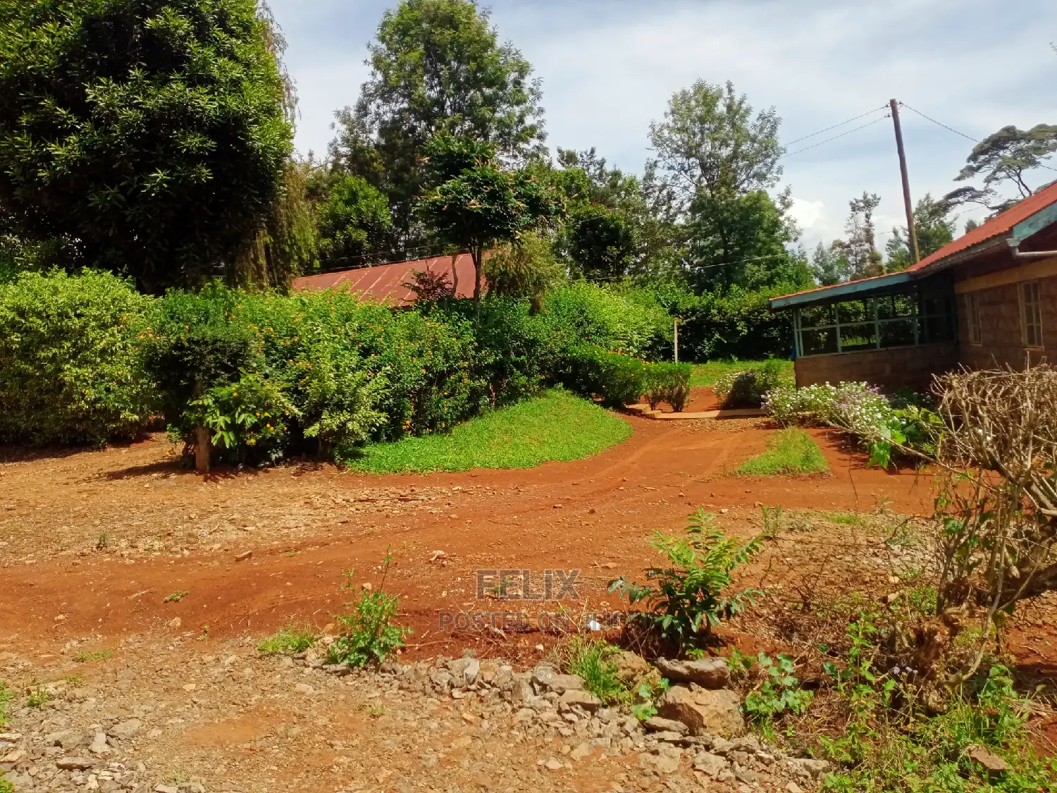 Karatina/50/100 Karindundu in Karatina Town