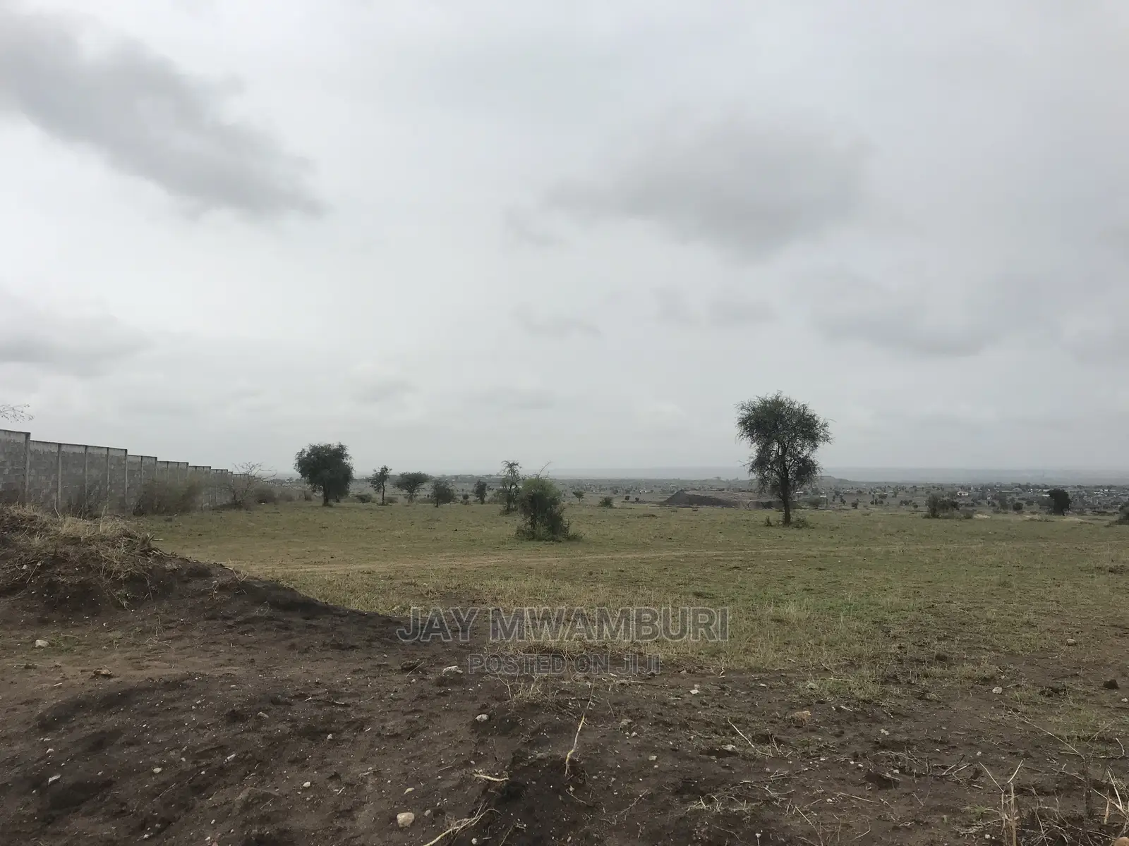 5 Acrea Land Touching Daystar Rd Arthi River in Lukenya