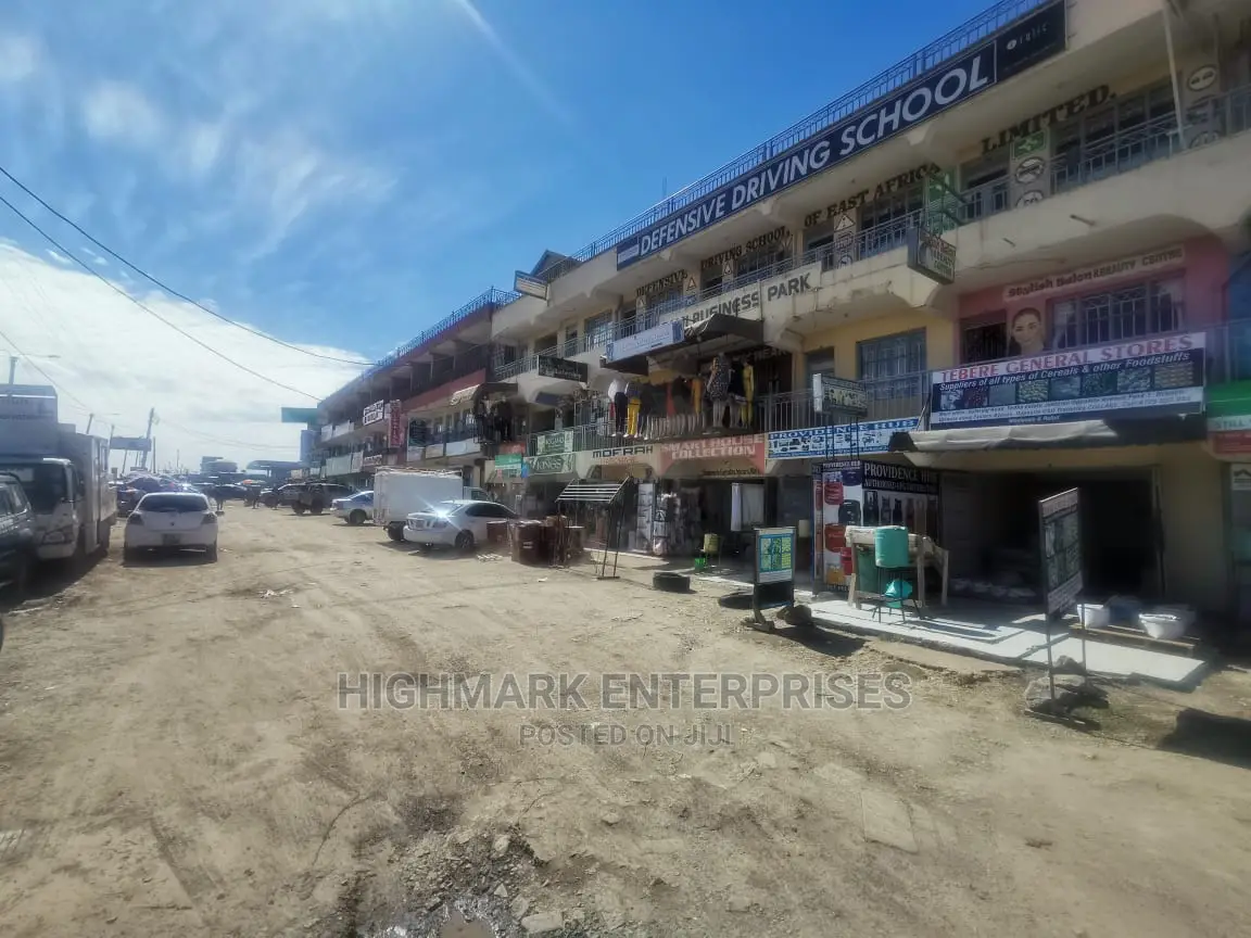 Rent 9000 Sq Ft Godown in Utawala - Ideal for Business in Utawala