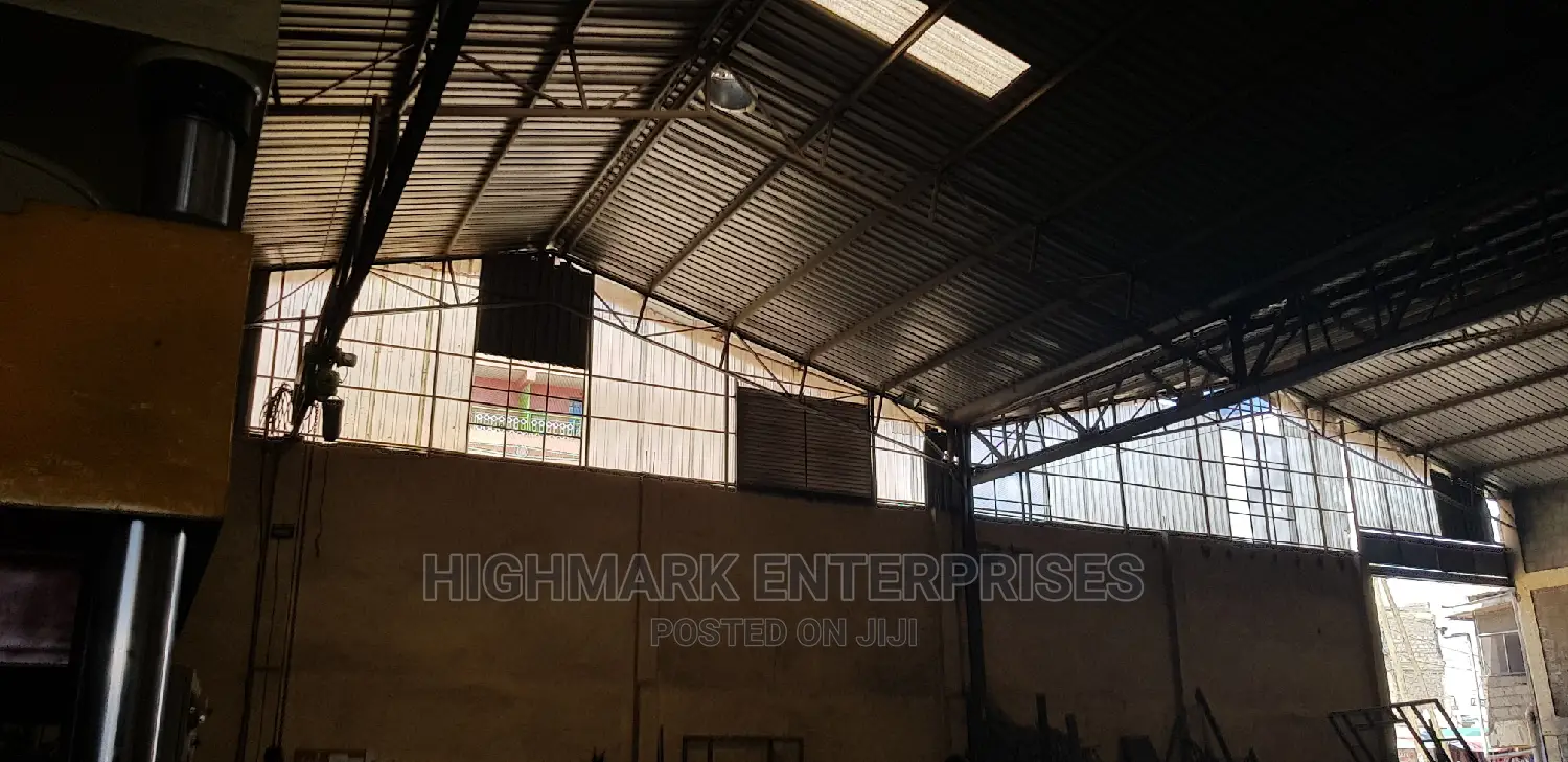Rent 9000 Sq Ft Godown in Utawala - Ideal for Business in Utawala