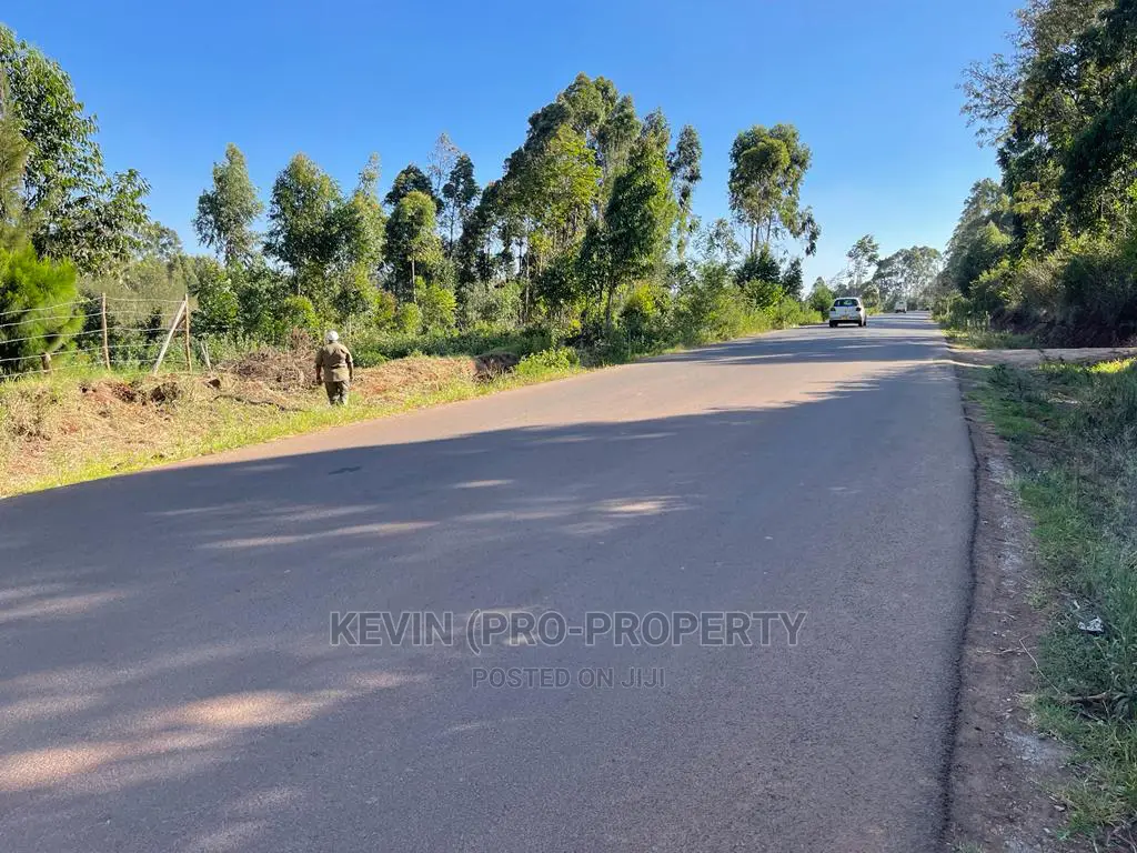 Sale of Prime Plot: Tarmac Adjoining Location in Kikuyu, Ondiri in Karai