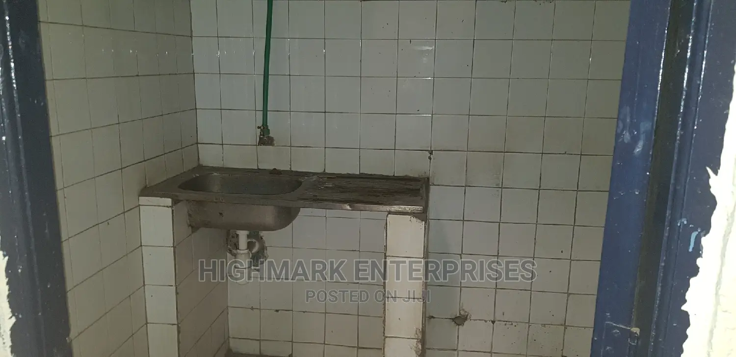 Warehouse Sale: Falcon Road Godowns in Industrial Area (Nairobi)