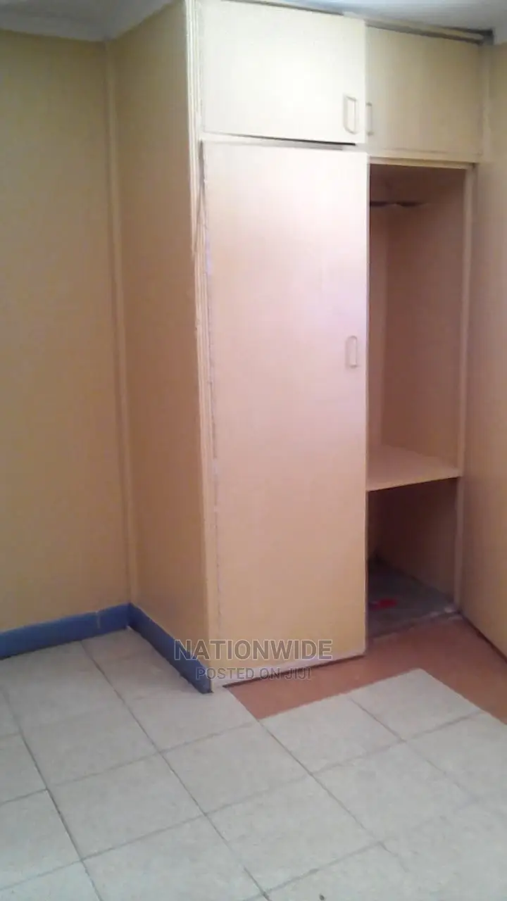 Kilimani, Hurlingham: Stylish 1-bedroom Bungalow Available for Rent in Hurlingham
