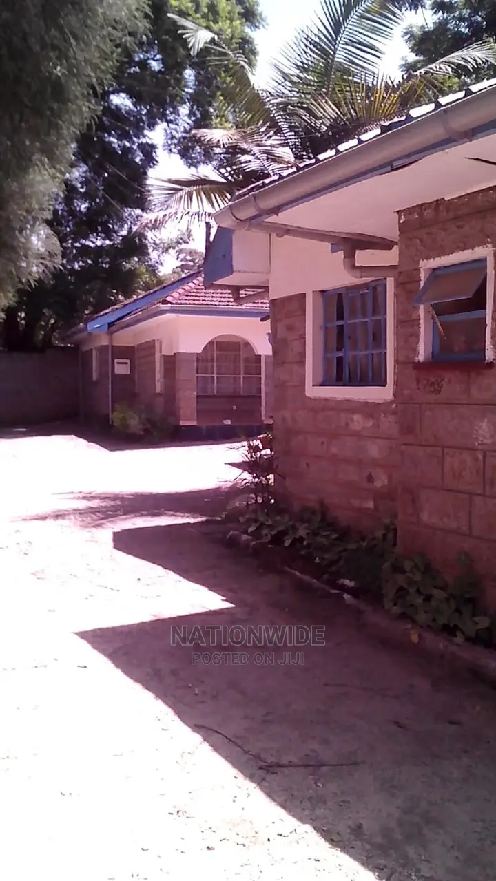 Kilimani, Hurlingham: Stylish 1-bedroom Bungalow Available for Rent in Hurlingham