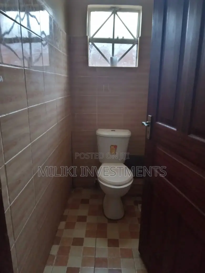 Furnished 4-Bedroom Property in Kenol, Kimorori/Wempa for Sale in Kimorori/Wempa